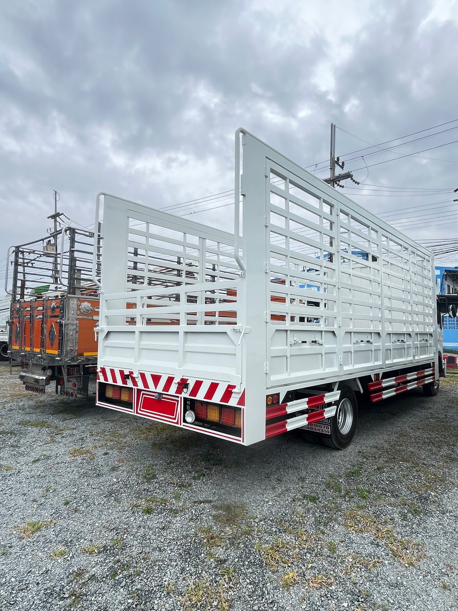 🦋หกล้อคอก ISUZU FRR 210 แรง ปี 2565 (1694) 🦋หกล้อคอก ISUZU FRR 210 แรง ปี 2565 (1694)