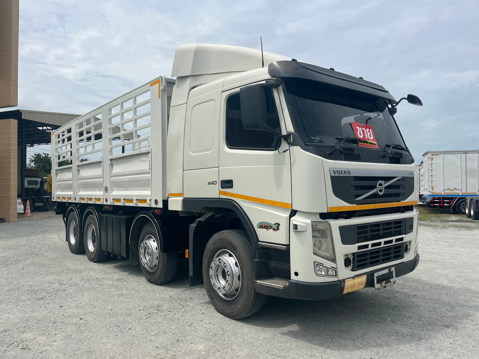 สิบสองล้อคอก VOLVO FM 440 แรง ปี 2556 (2890)