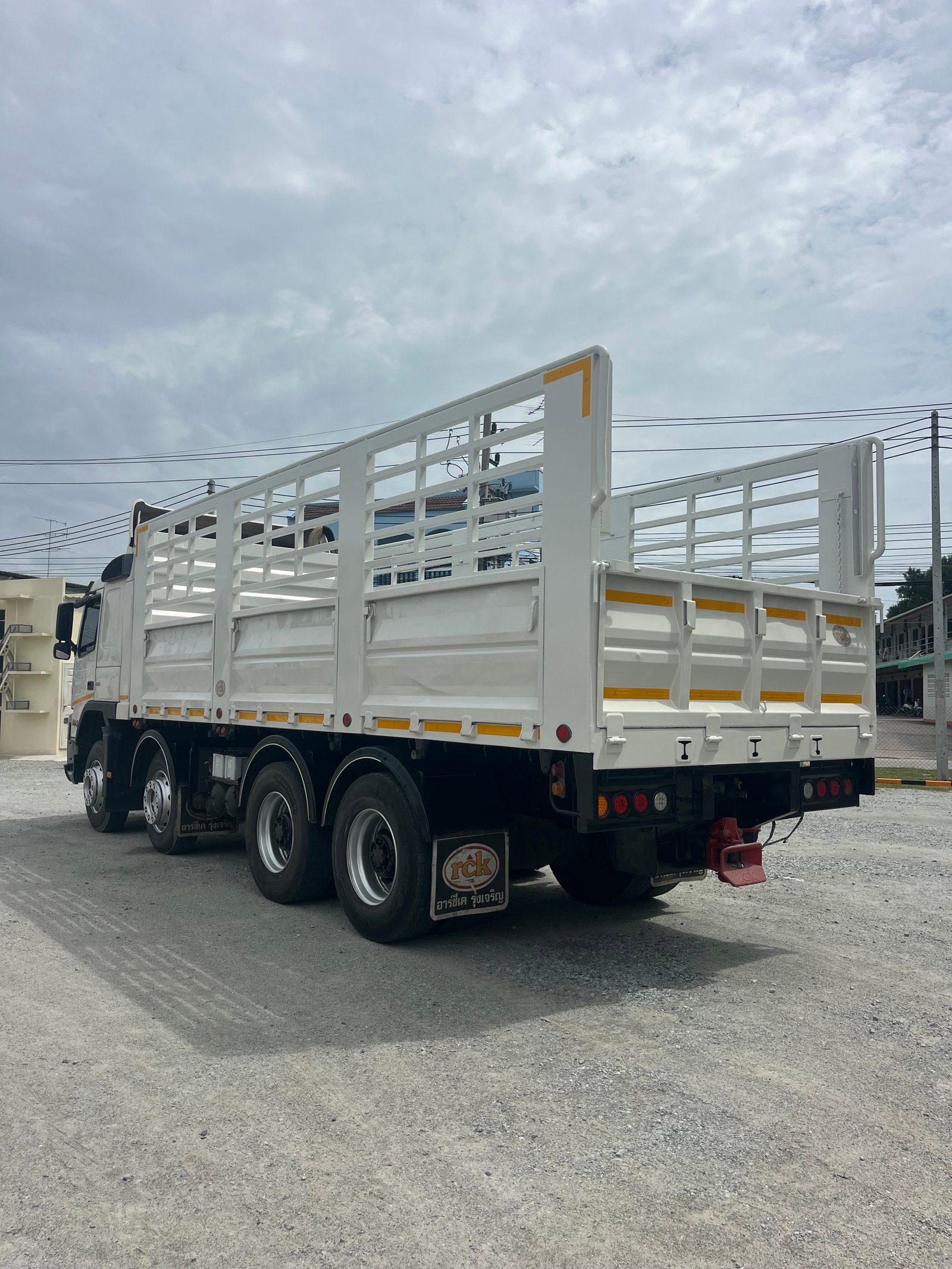 สิบสองล้อคอก VOLVO FM 440 แรง ปี 2556 (2890)
