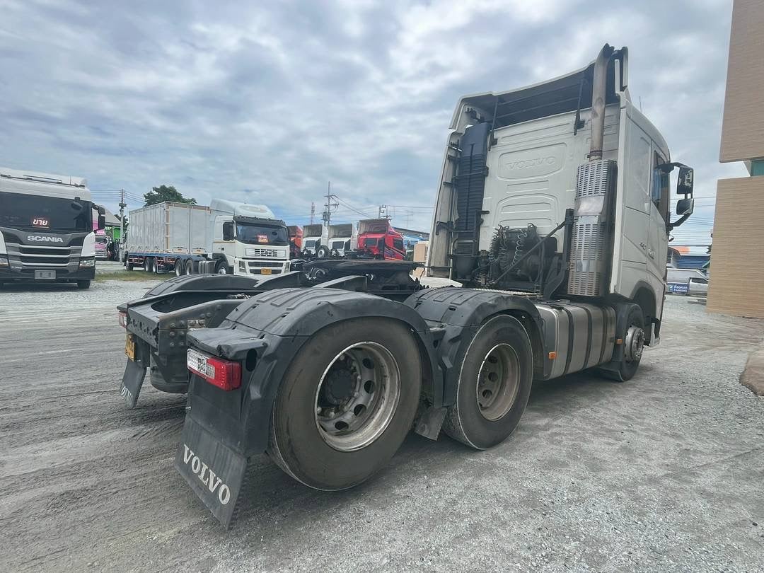 สิบล้อหัวลาก VOLVO FH 440 แรง ปี 2561 (4395)