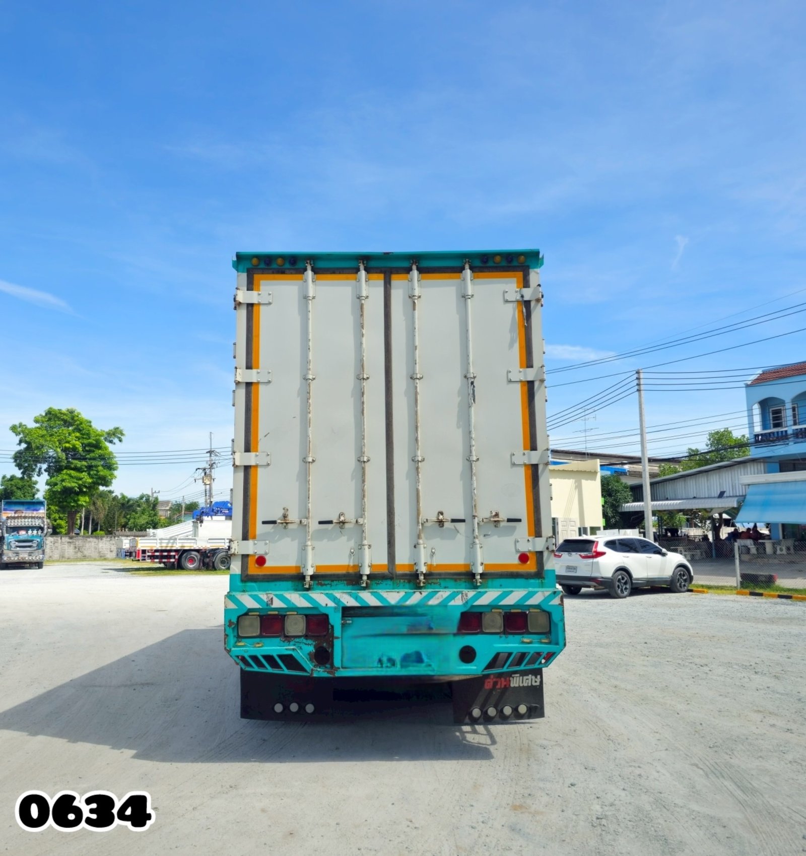 👉 สิบล้อตู้สิบบาน ISUZU FVM 300 แรง ปี 2562 (0634)