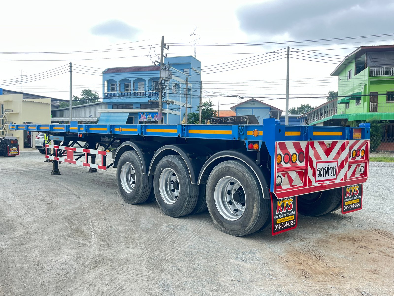 👉 หางพื้นเรียบสามเพลา อู่ SPC ปี 2565 (4378)