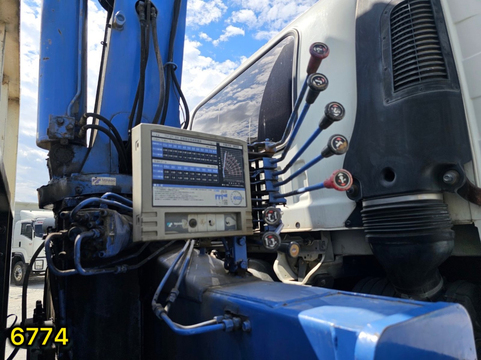 👉 หกล้อเครน ISUZU FTR 240 แรง ปี 2557 (6774)