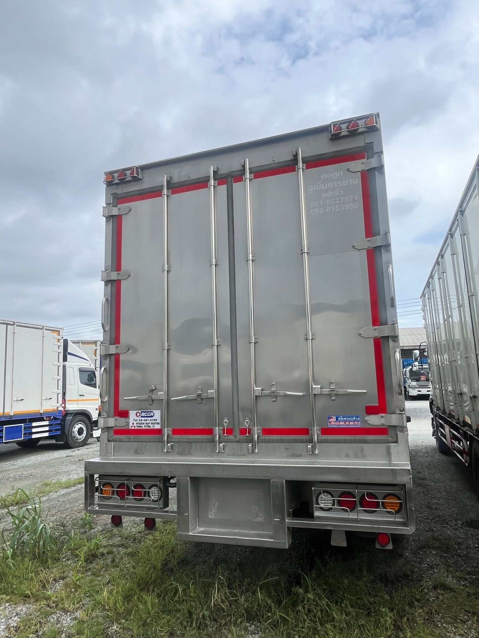 ซื้อสดลดvat% 👉 หกล้อตู้เย็น HINO FG8J 240แรง ปี 2565 ซื้อสดลดvat% 👉 หกล้อตู้เย็น HINO FG8J 240แรง ปี 2565