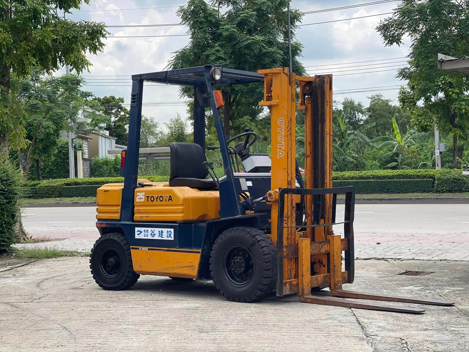 รถฟอร์คลิฟท์ TOYOTA 5FD25 รถฟอร์คลิฟท์ TOYOTA 5FD25
