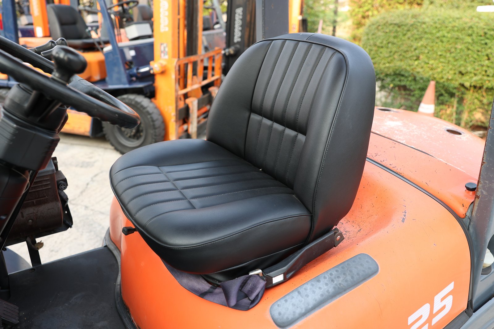 รถฟอร์คลิฟท์ TOYOTA 6FD25 เสา 4 งาเท รถฟอร์คลิฟท์ TOYOTA 6FD25 เสา 4 งาเท