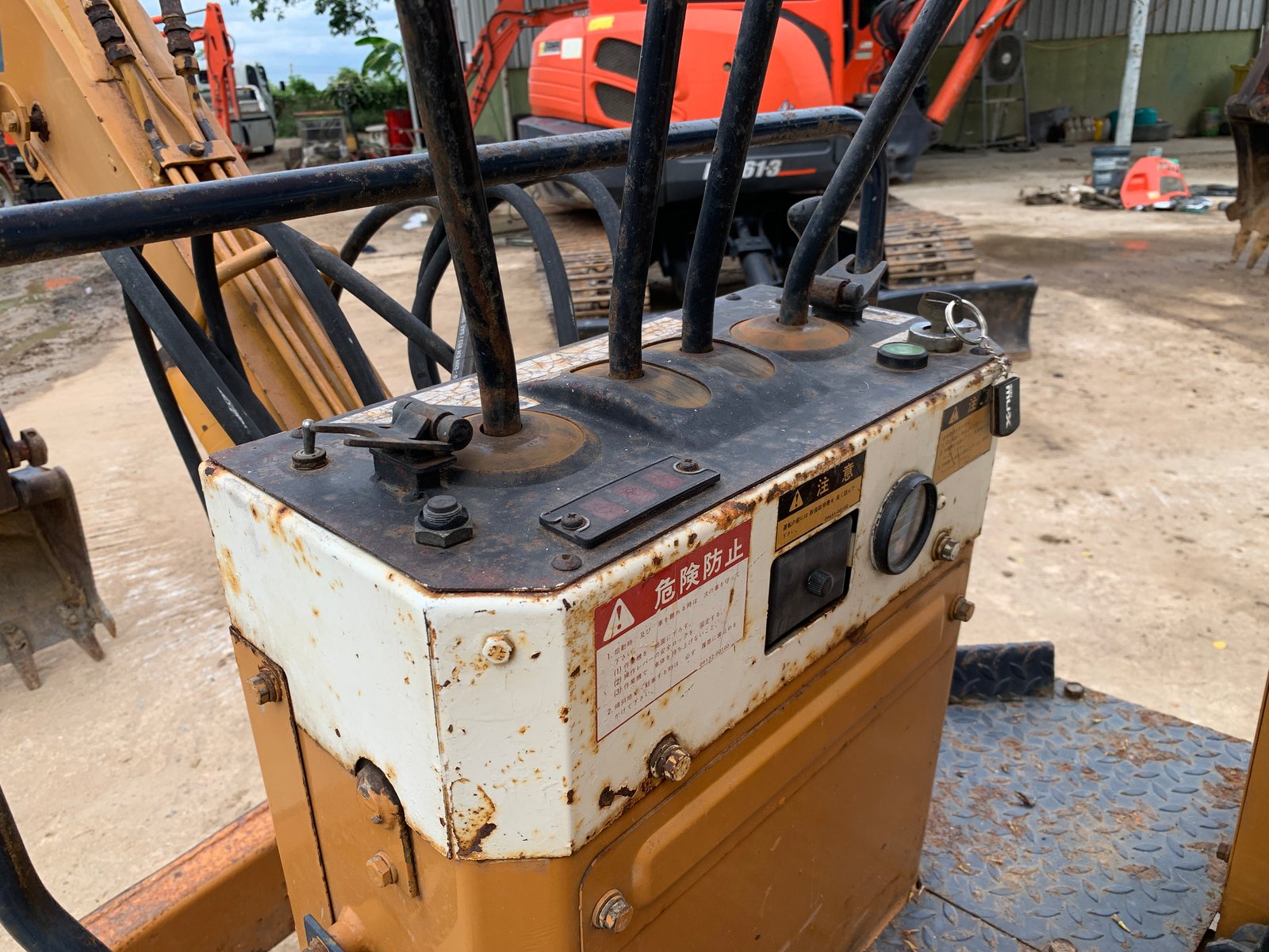 รถขุด komatsu pc05-6 ขนาด 1.5 ตัน สวยๆระบบดี