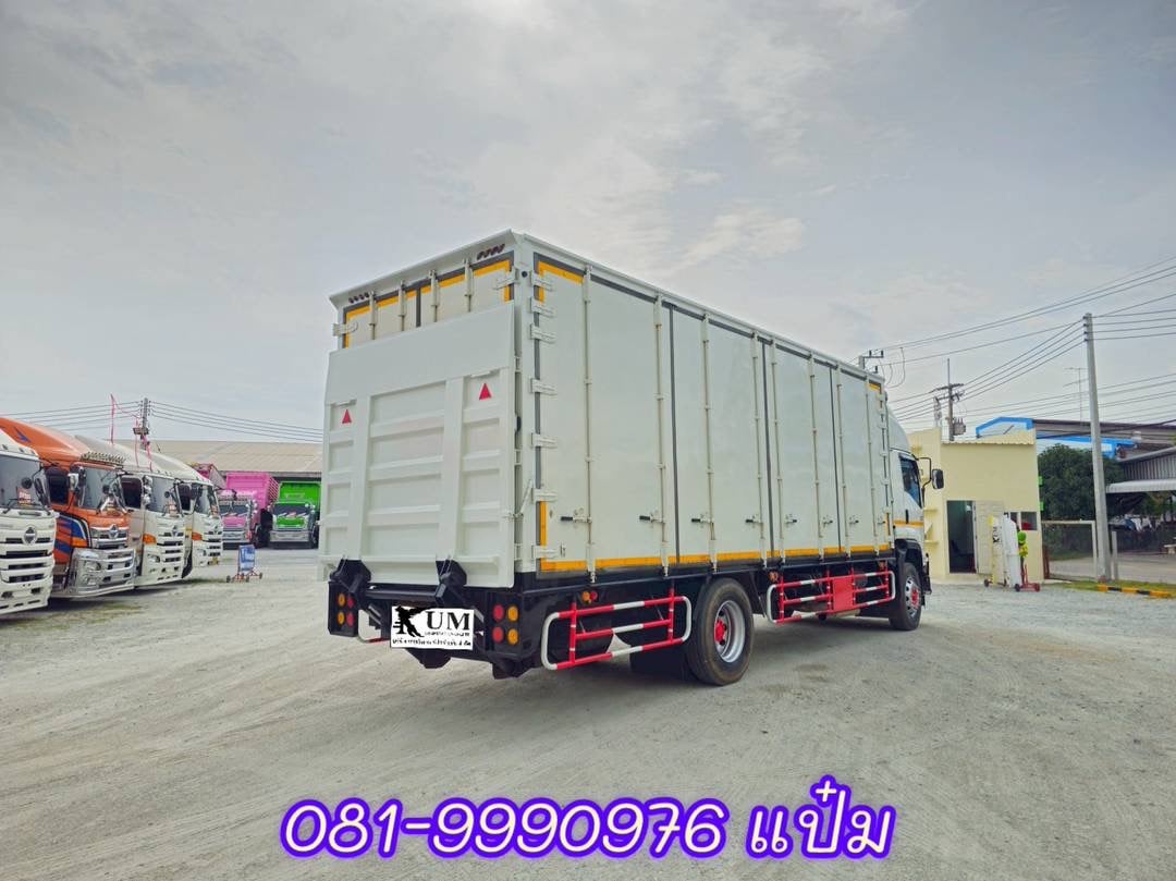🚚หกล้อตู้สิบบาน ISUZU FTR 240 แรง ปี 2564 ราคา 1,590,000 บาท(5105)
