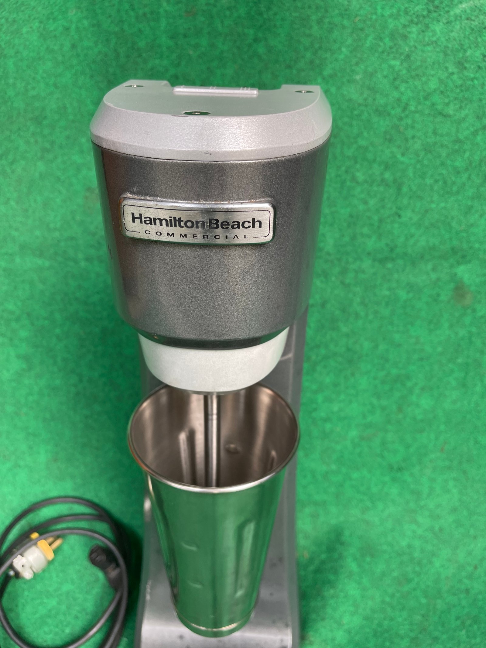 ขายเครื่องทำมิลเช็ค ผสมเครื่องดื่มแกนเดี่ยวHamilton USA. ขายเครื่องทำมิลเช็ค ผสมเครื่องดื่มแกนเดี่ยวHamilton USA.