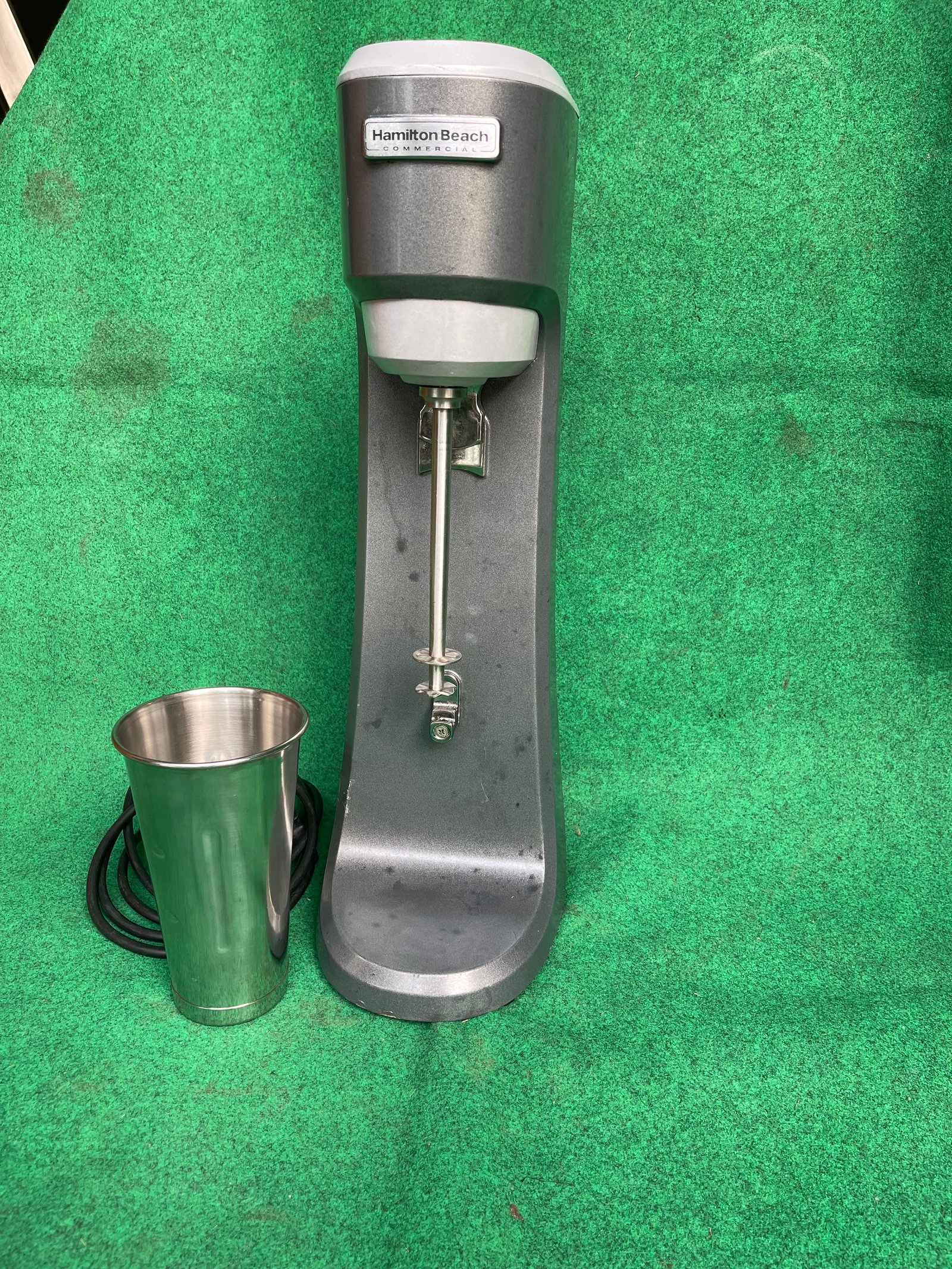 ขายเครื่องทำมิลเช็ค ผสมเครื่องดื่มแกนเดี่ยวHamilton USA. ขายเครื่องทำมิลเช็ค ผสมเครื่องดื่มแกนเดี่ยวHamilton USA.