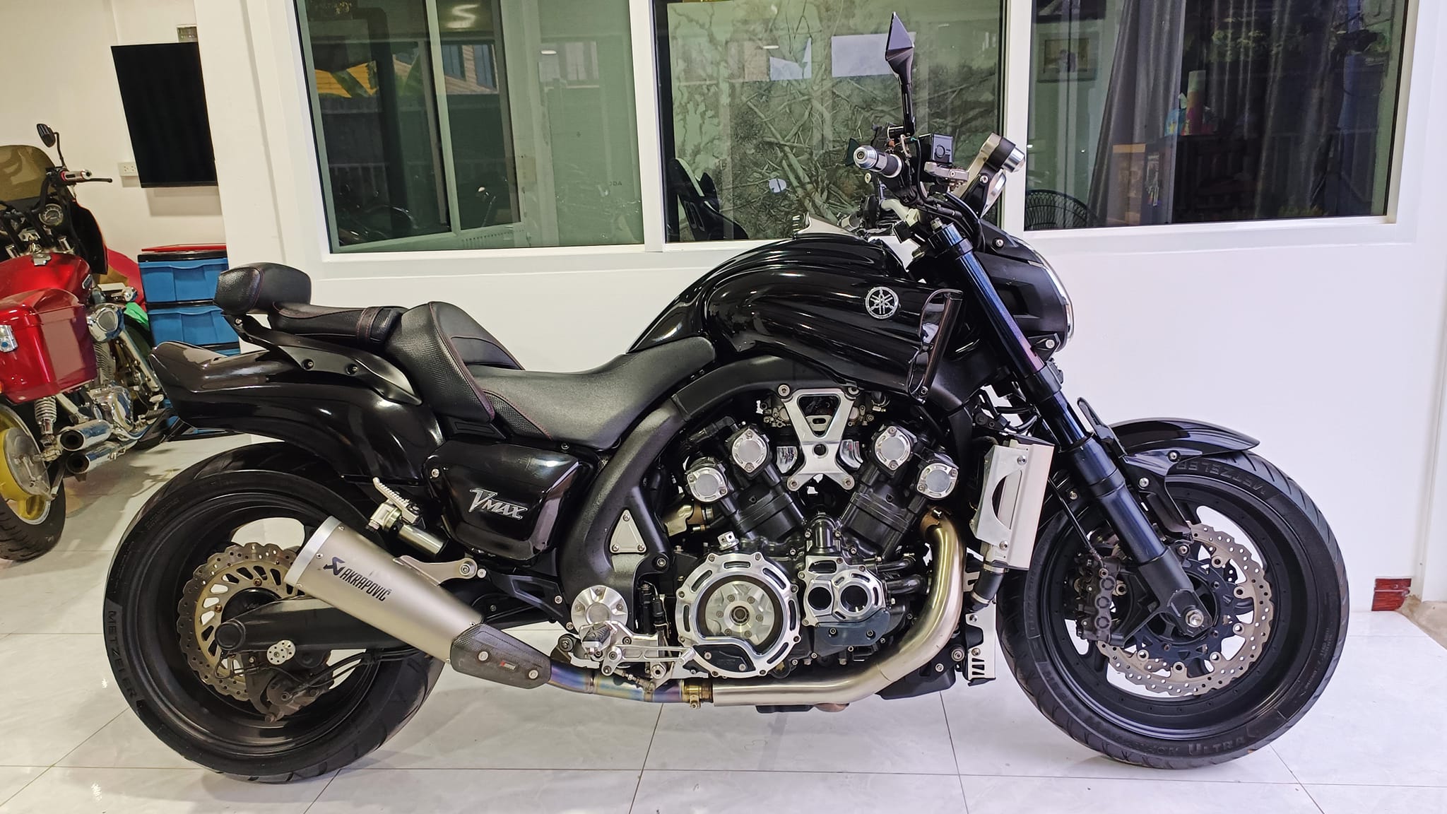 Vmax 1700cc 4สูบV 200 แรงม้า ปี 2012