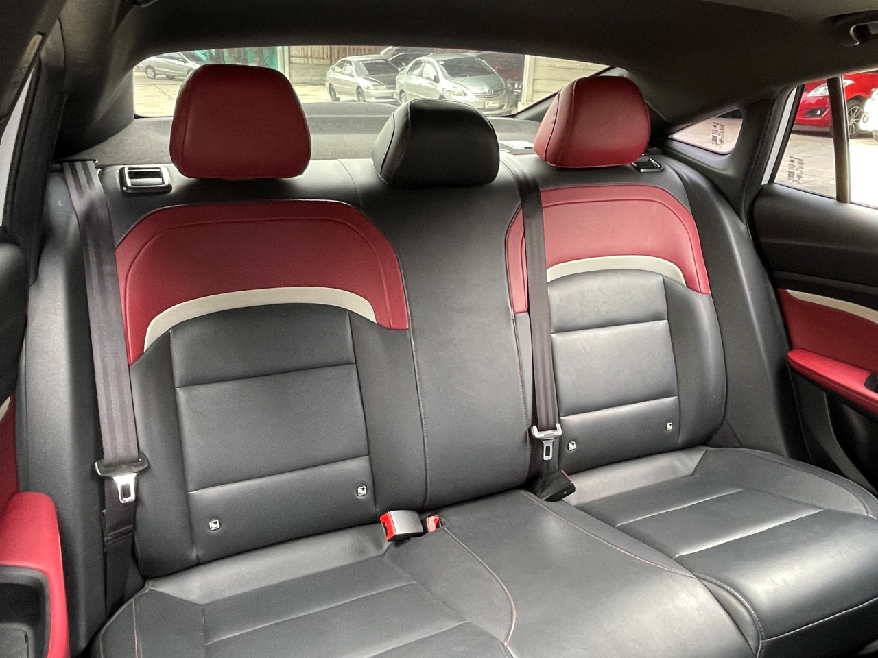 MG 5 1.5 X SUNROOF ปี 2022 สภาพป้ายแดง