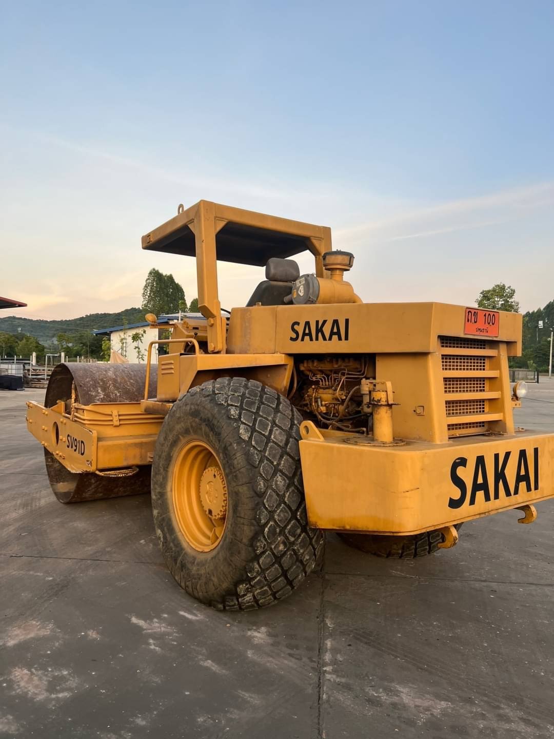 รถบดสั่นสะเทือน 10 ตัน SAKAI  SV 91 D 2 เพลา ล้อเรียบ เล่มทะเบียน รถสวยพร้อมใช้งาน เอกสารพร้อมโอน
ราคา 590,000 บาท
สนใจติดต่อได้ครับ
064-575-7827