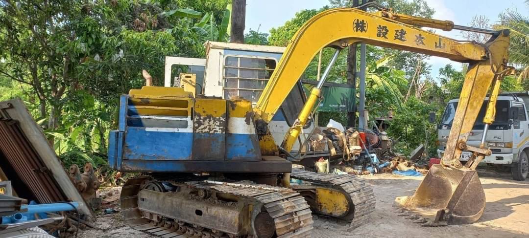 Komatsu pc60-2  มือ 2 นอก เครื่องเดิม komatsu ใช้งานปกติ