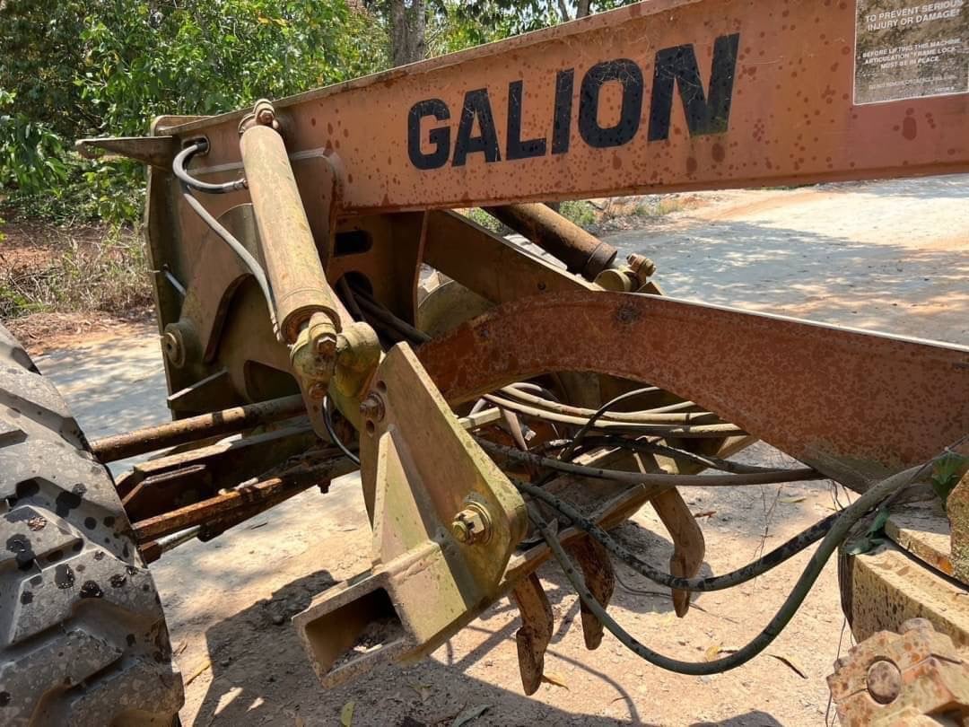 รถเกรด GALION 850 B เล่มทะเบียน เอวอ่อน เครื่องดี เกียร์แรง ยางดี รถพร้อมใช้งาน
ราคา 490,000 บาท
สนใจติดต่อได้ครับ
064-575-7827