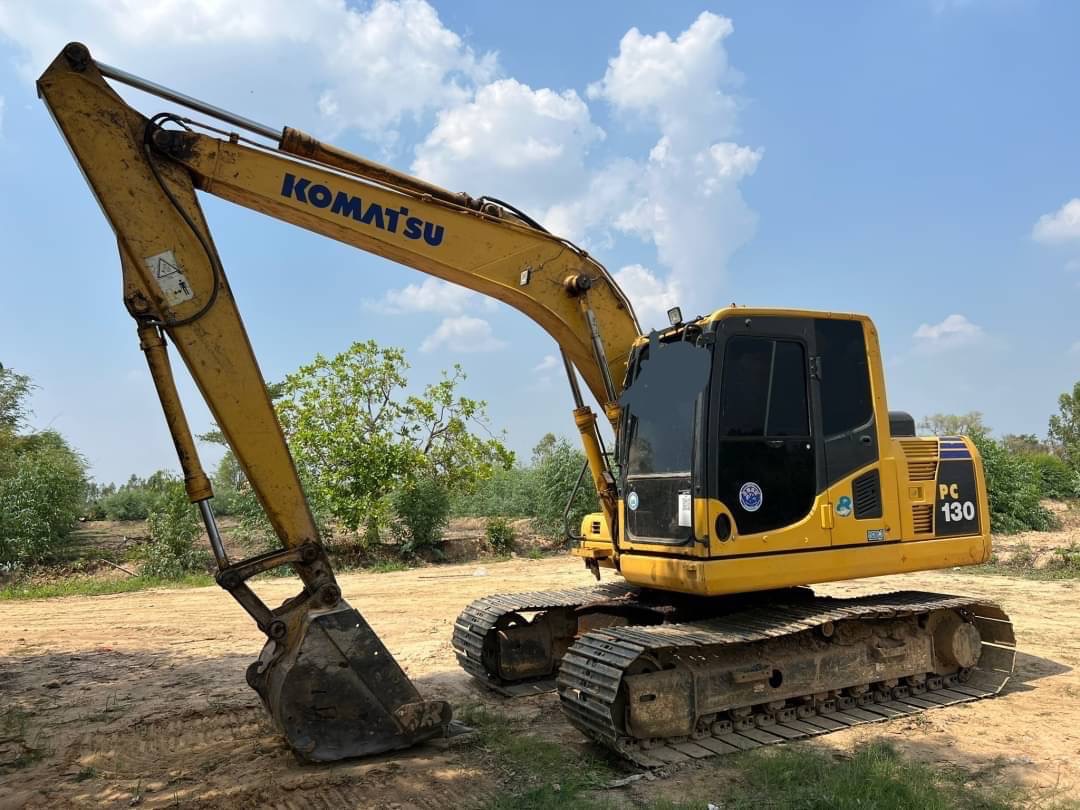 ขายดาวน์ 200,000 Komatsu PC130-8 ไฟฟ้าครบ เครื่องดี ปั้มแรง เอวแน่น ช่วงล่างดี (พร้อมเปลี่ยนสัญญา) ขายดาวน์ 200,000 Komatsu PC130-8 ไฟฟ้าครบ เครื่องดี ปั้มแรง เอวแน่น ช่วงล่างดี (พร้อมเปลี่ยนสัญญา)