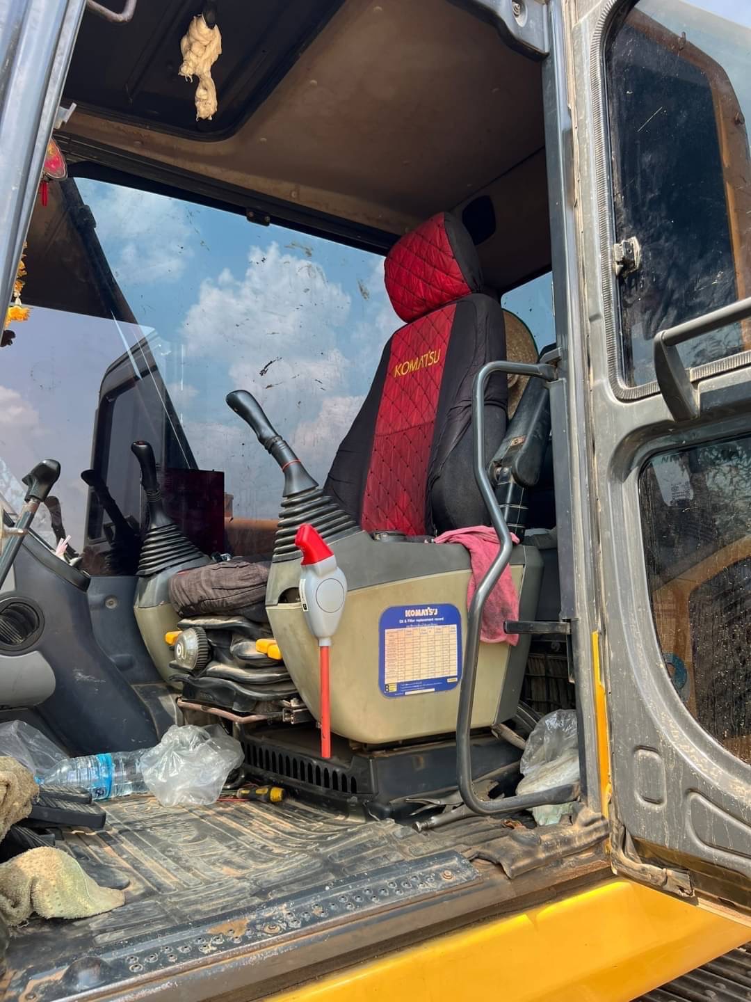 ขายดาวน์ 200,000 Komatsu PC130-8 ไฟฟ้าครบ เครื่องดี ปั้มแรง เอวแน่น ช่วงล่างดี (พร้อมเปลี่ยนสัญญา)