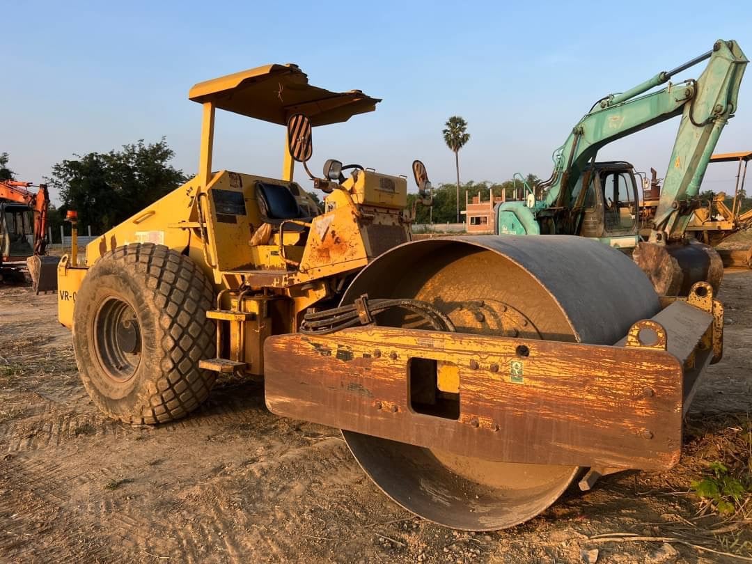 รถบด SAKAI sv 510 สั่นสะเทือน ล้อเรียบ 2 เพลา เล่มทะเบียน รถพร้อมใช้งาน เอกสารพร้อมโอน
ราคา 850,000 บาท
สนใจติดต่อได้ครับ
064-575-7827