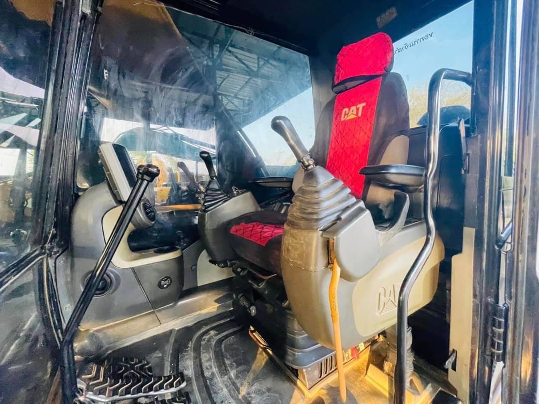 CAT 320 D2 สวยเดิม สีเดิมแห้งสนิท เครื่องปั้มแรง
ช่วงล่างเต็ม รถสวยพร้อมใช้งาน เอกสารเล่มทะเบียน