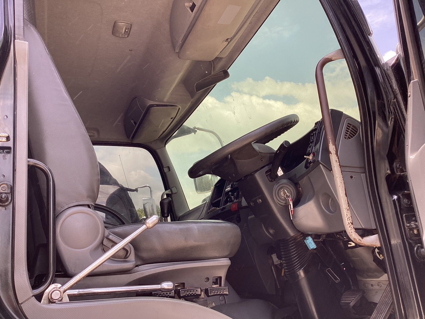 พ่วงแม่ลูก isuzu 360 แรงม้ามีจำนวน 2 พ่วง พ่วงแม่ลูก isuzu 360 แรงม้ามีจำนวน 2 พ่วง