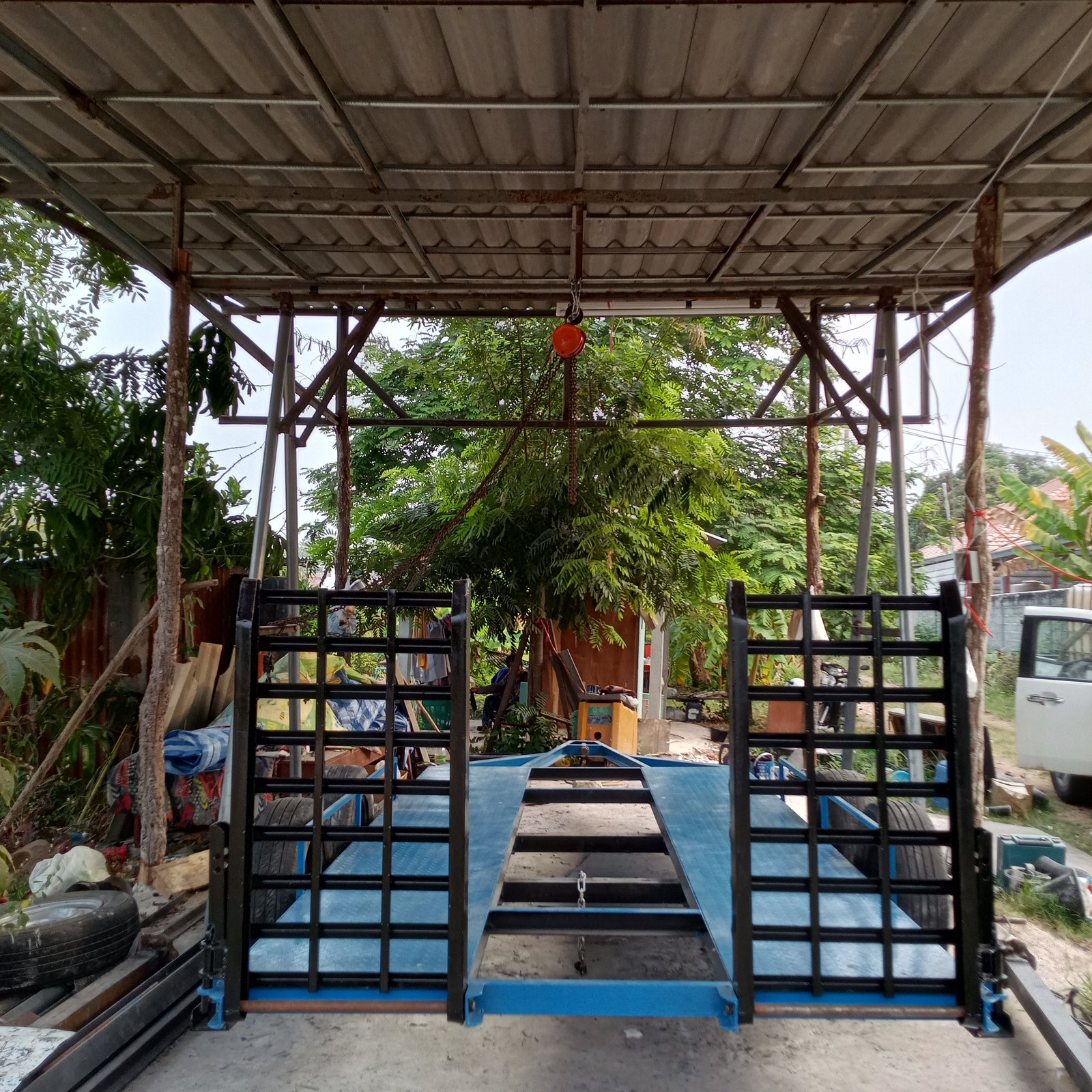 ขายรถขนย้ายรถเกี่ยวข้าวdc6870ขนย้ายรถแบล็คโฮเล็ก3ตัน