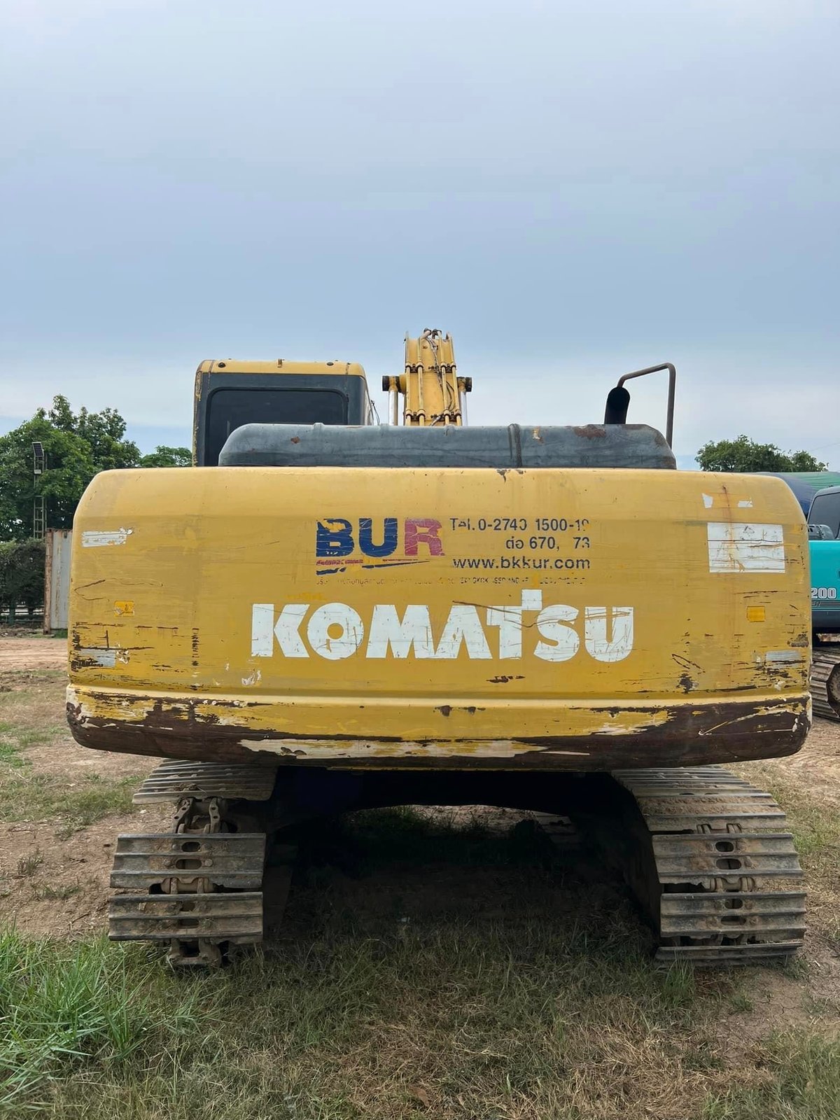 ขาย 650,000 KOMATSU pc 200-7 เล่มทะเบียน ไฟฟ้าครบ เครื่องดี