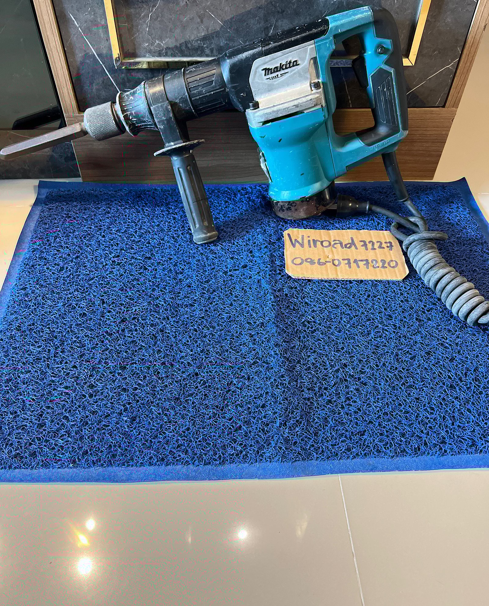 ขายเครื่องสกัดแย๊กยี่ห้อMakita ของแท้สภาพสวยพร้อมใช้งานครับ ขายเครื่องสกัดแย๊กยี่ห้อMakita ของแท้สภาพสวยพร้อมใช้งานครับ