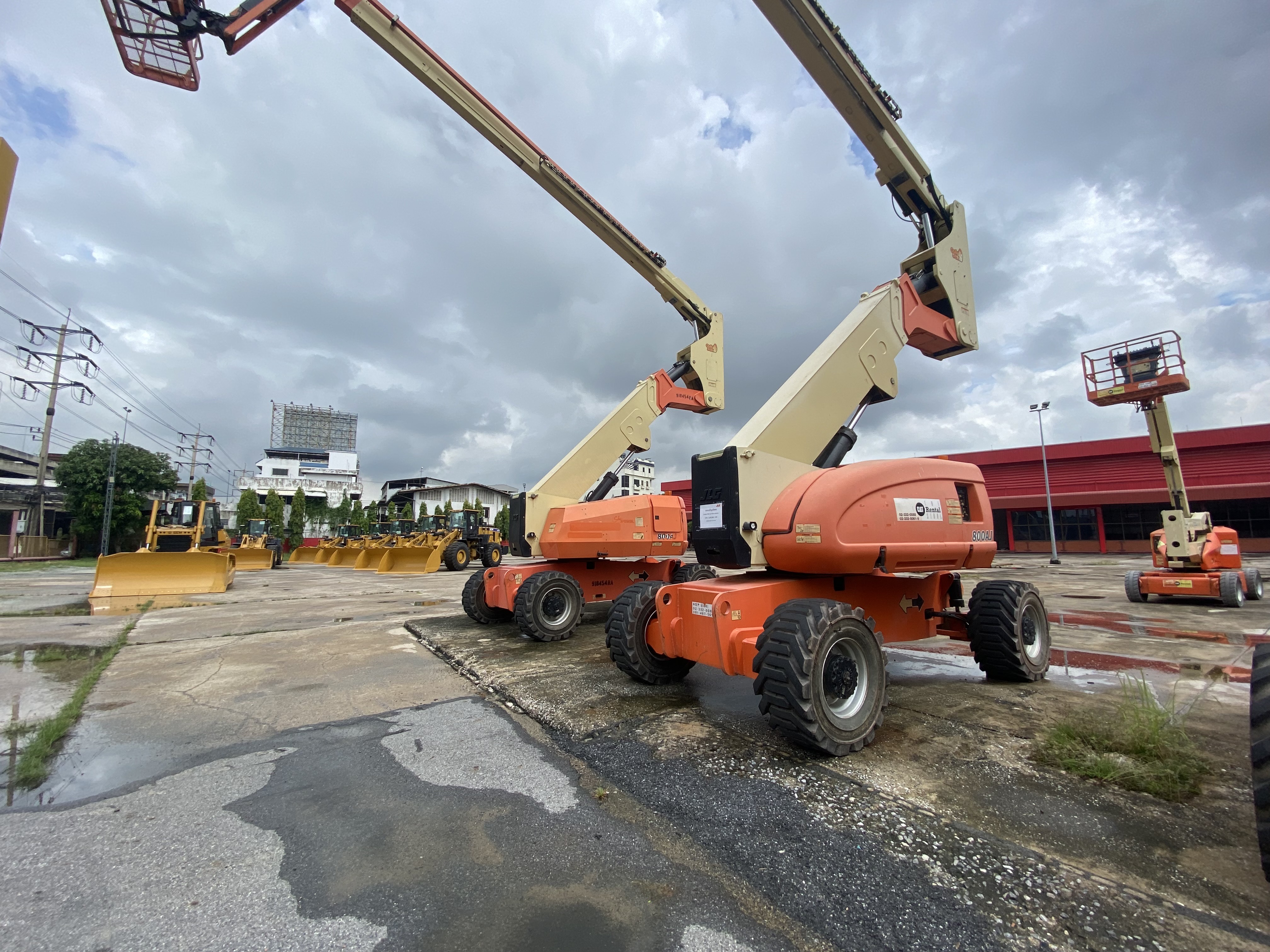 ขายรถกระเช้า JLG บูมข้อศอก 800AJ สูง 24.46 เมตร  มือสอง