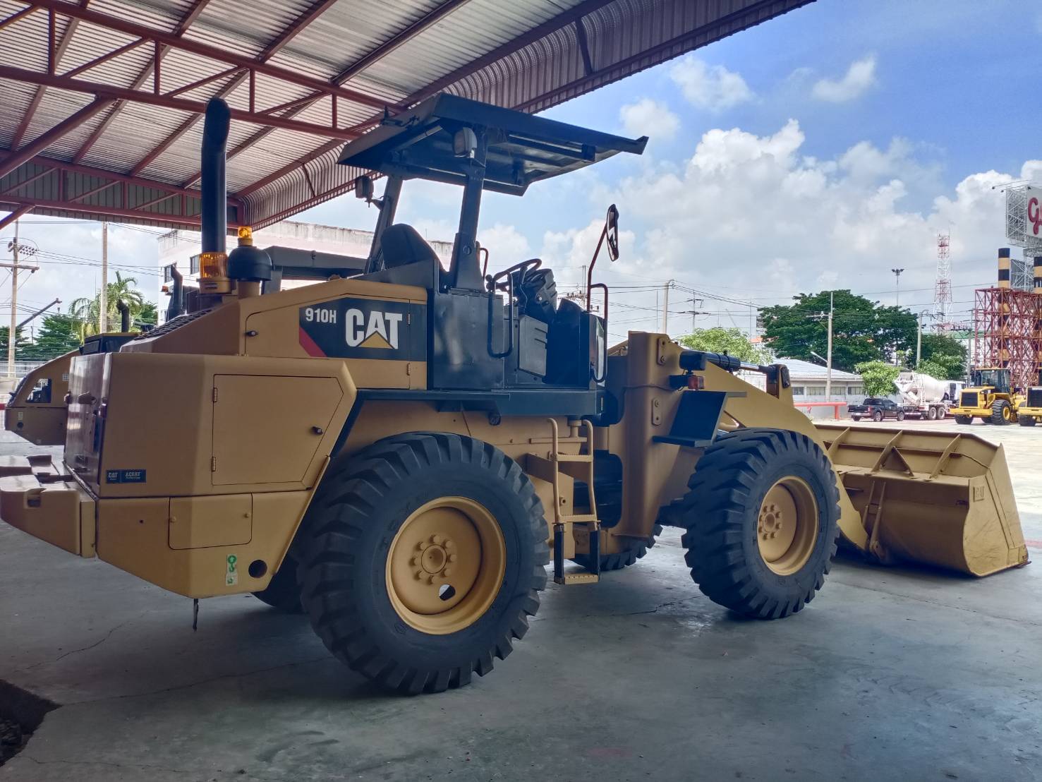 ขายรถตัก CAT 910H พร้อมใช้งาน ขายรถตัก CAT 910H พร้อมใช้งาน