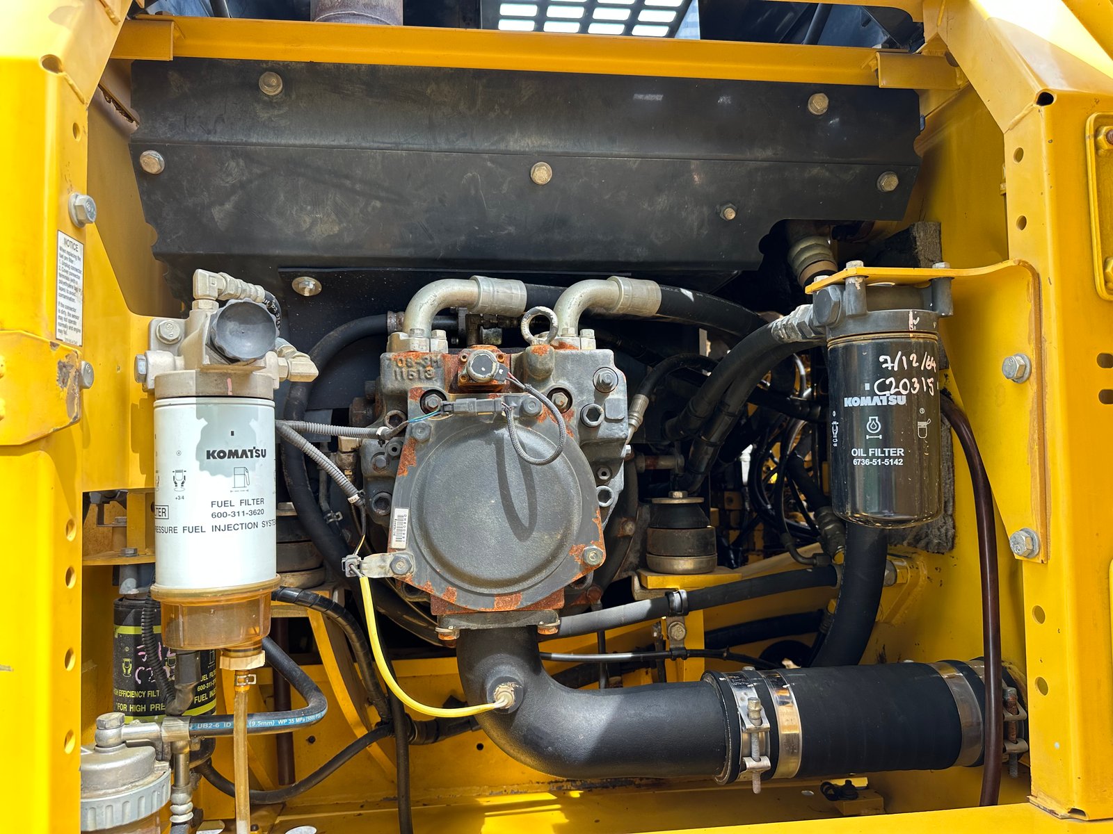 KOMATSU PC 160-8 KOMATSU PC 160-8