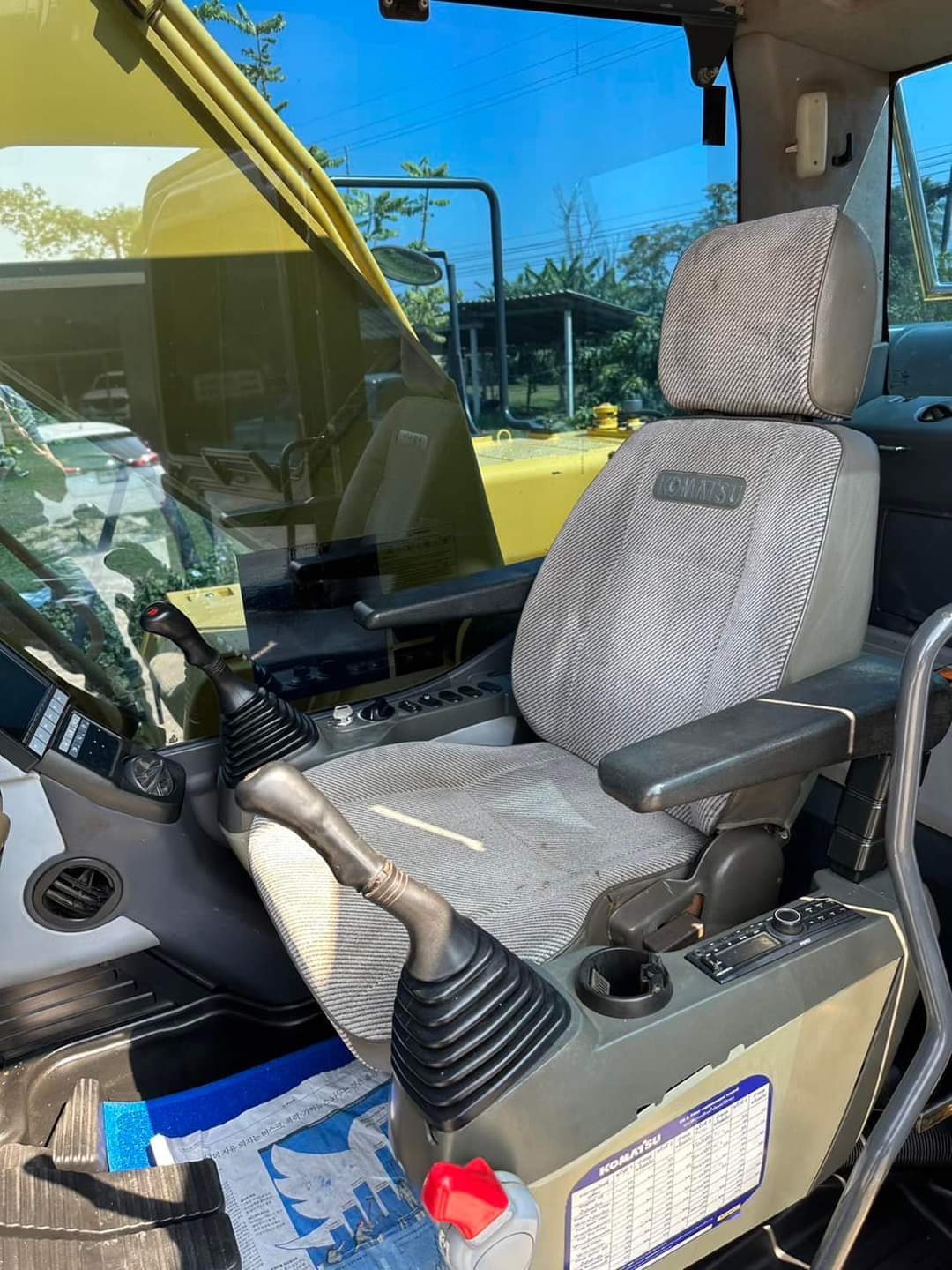 KOMATSU PC​200-8​MO