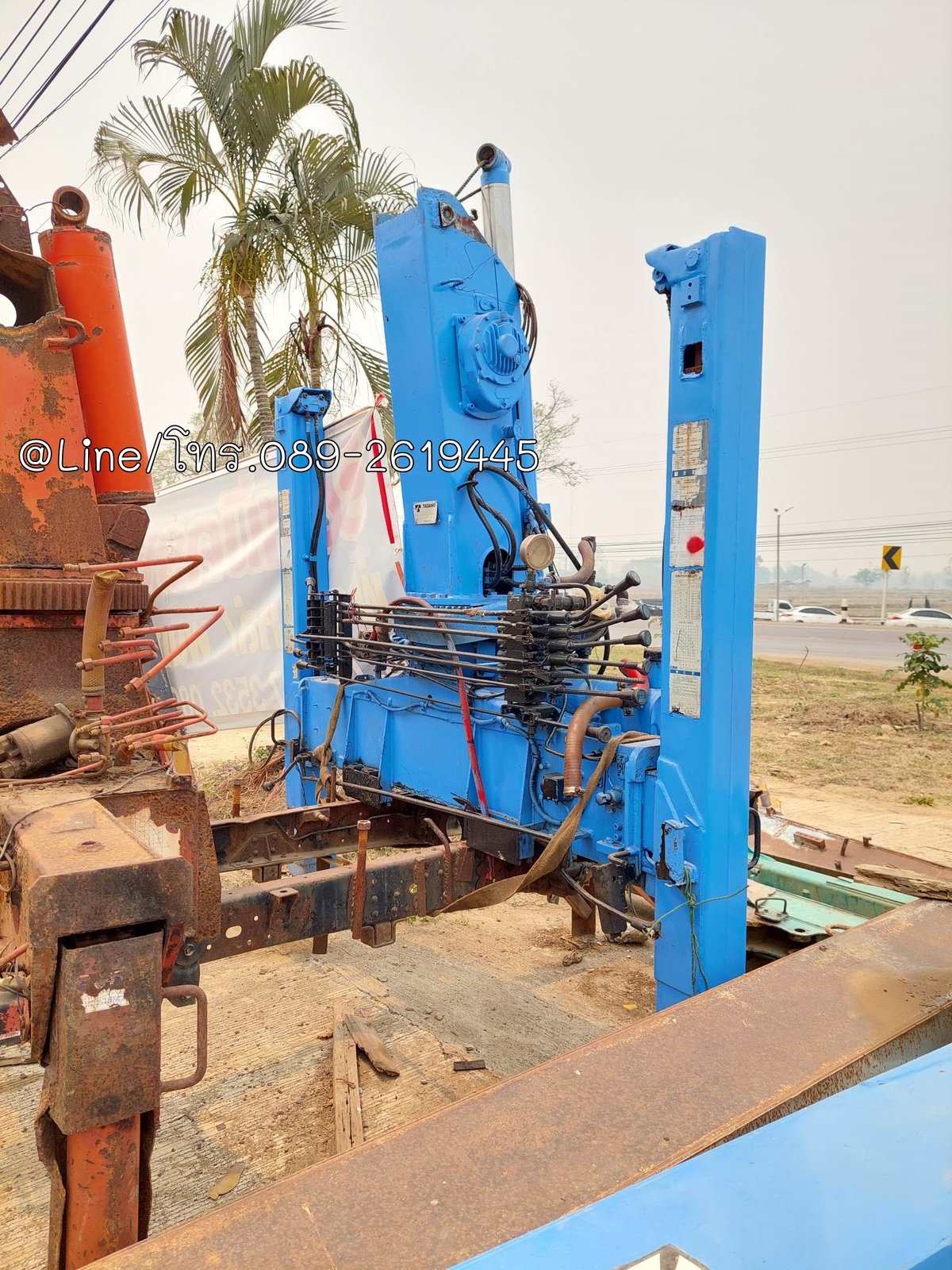 TADANO 3 ตัน ขาสูง ท้องวี, 3ปลอก, 2ชัก, มีปั๊ม, มีตะขอ, สินค้าเดิมเก่านอก ทำสี TADANO 3 ตัน ขาสูง ท้องวี, 3ปลอก, 2ชัก, มีปั๊ม, มีตะขอ, สินค้าเดิมเก่านอก ทำสี