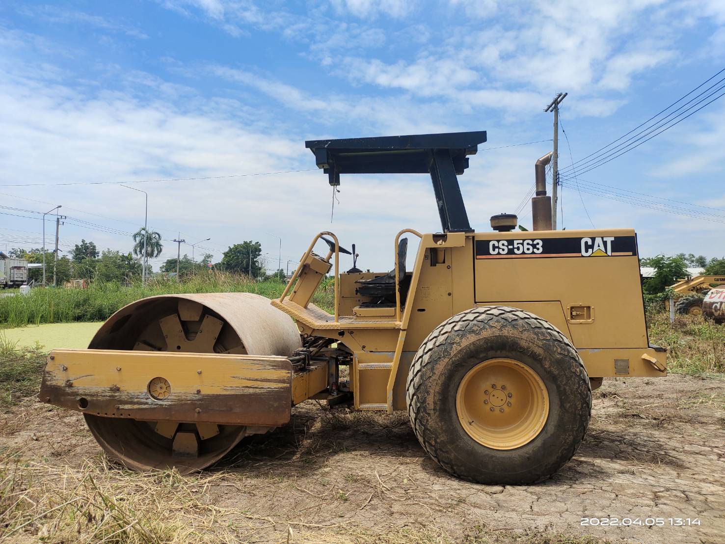 ขายรถบดสั่นสะเทือน10ตัน