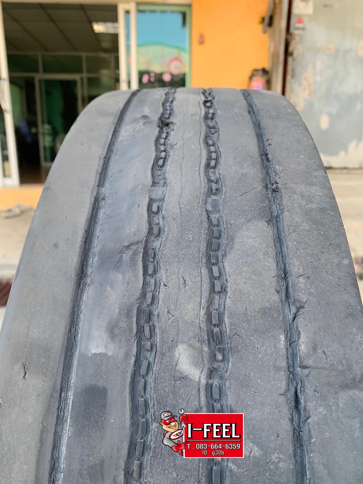ยางมือ2 พร้อมใช้ Bridgestone 8.25r16 รุ่น r156 คละปี มี 5เส้น