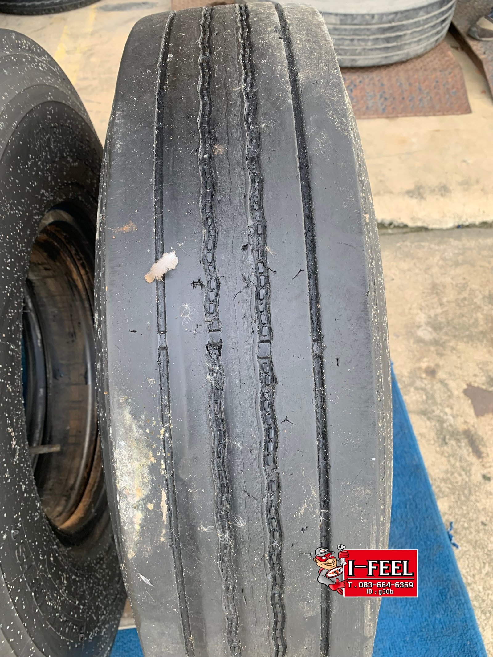 ยางมือ2 พร้อมใช้ Bridgestone 8.25r16 รุ่น r156 คละปี มี 5เส้น