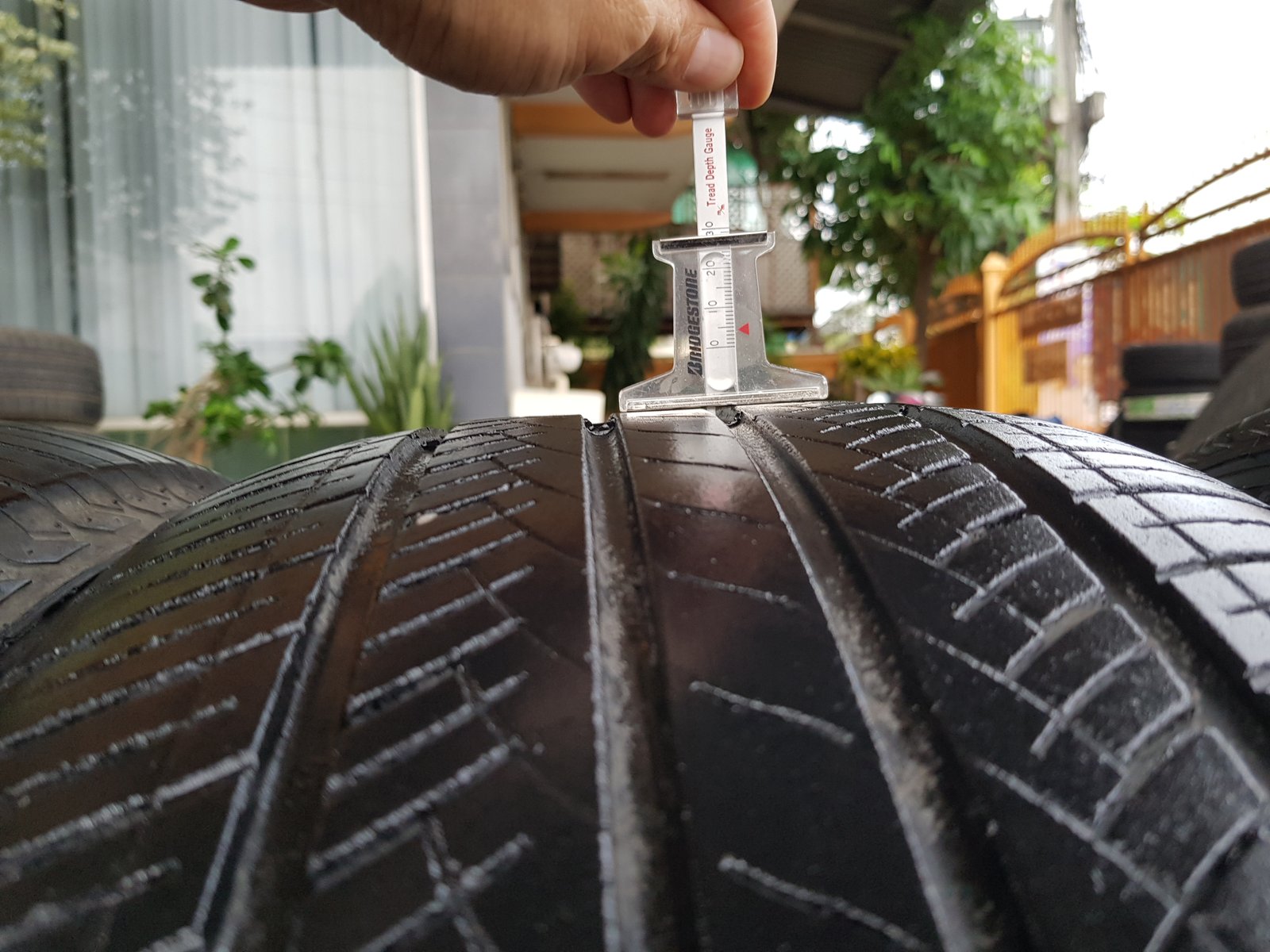 ยางWestlake 235-50R18 ปี2020 ไม่ปะ สภาพดี มี 4เส้น1,600บาท รับเอง