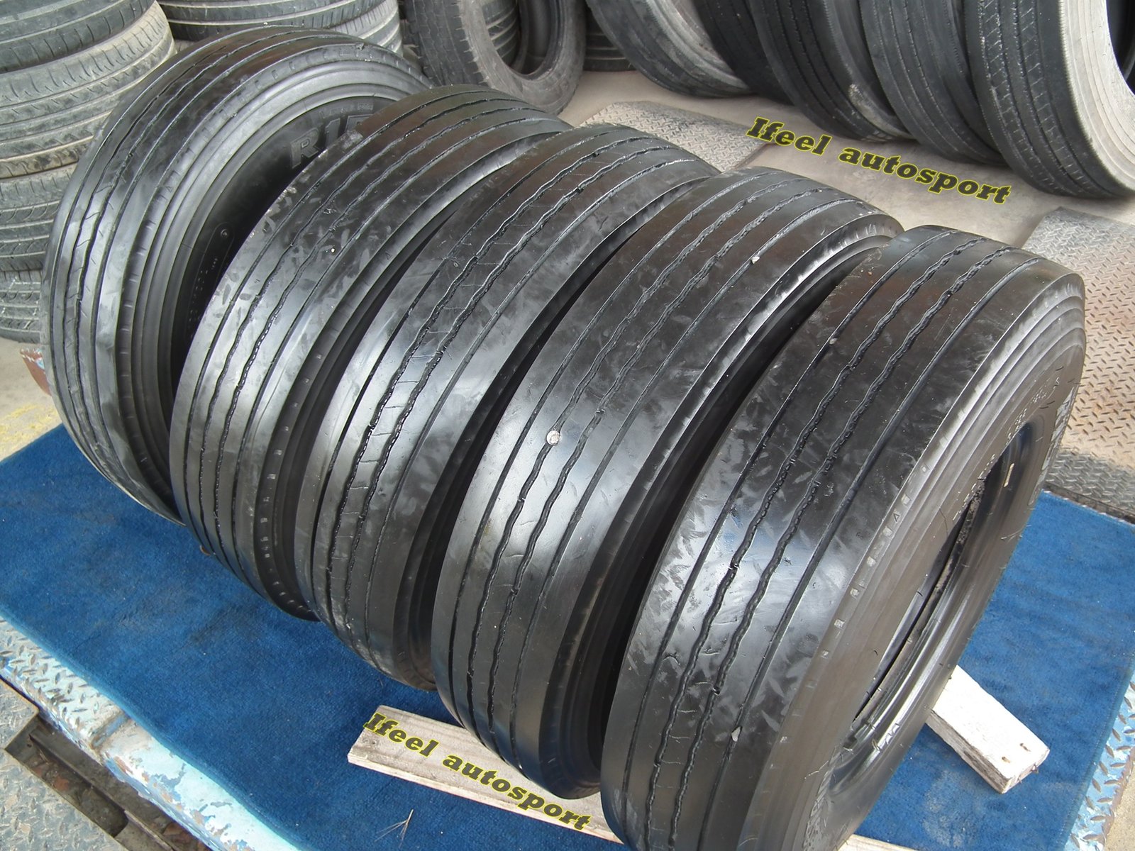 ยางมือ2 BS รถไซส์กลางใช้แล้ว 7.50r16 radial 5เส้น 2,150฿ ปี2016