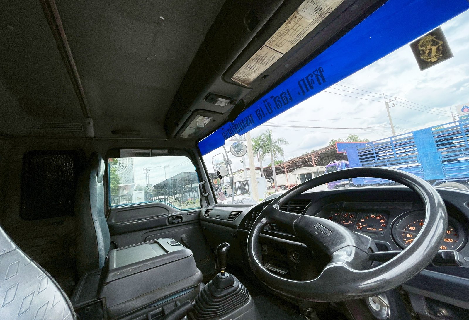 6 ล้อ ตู้บรรทุก มาอีกคันครับ ISUZU FTR33 200 แรง ปี 53