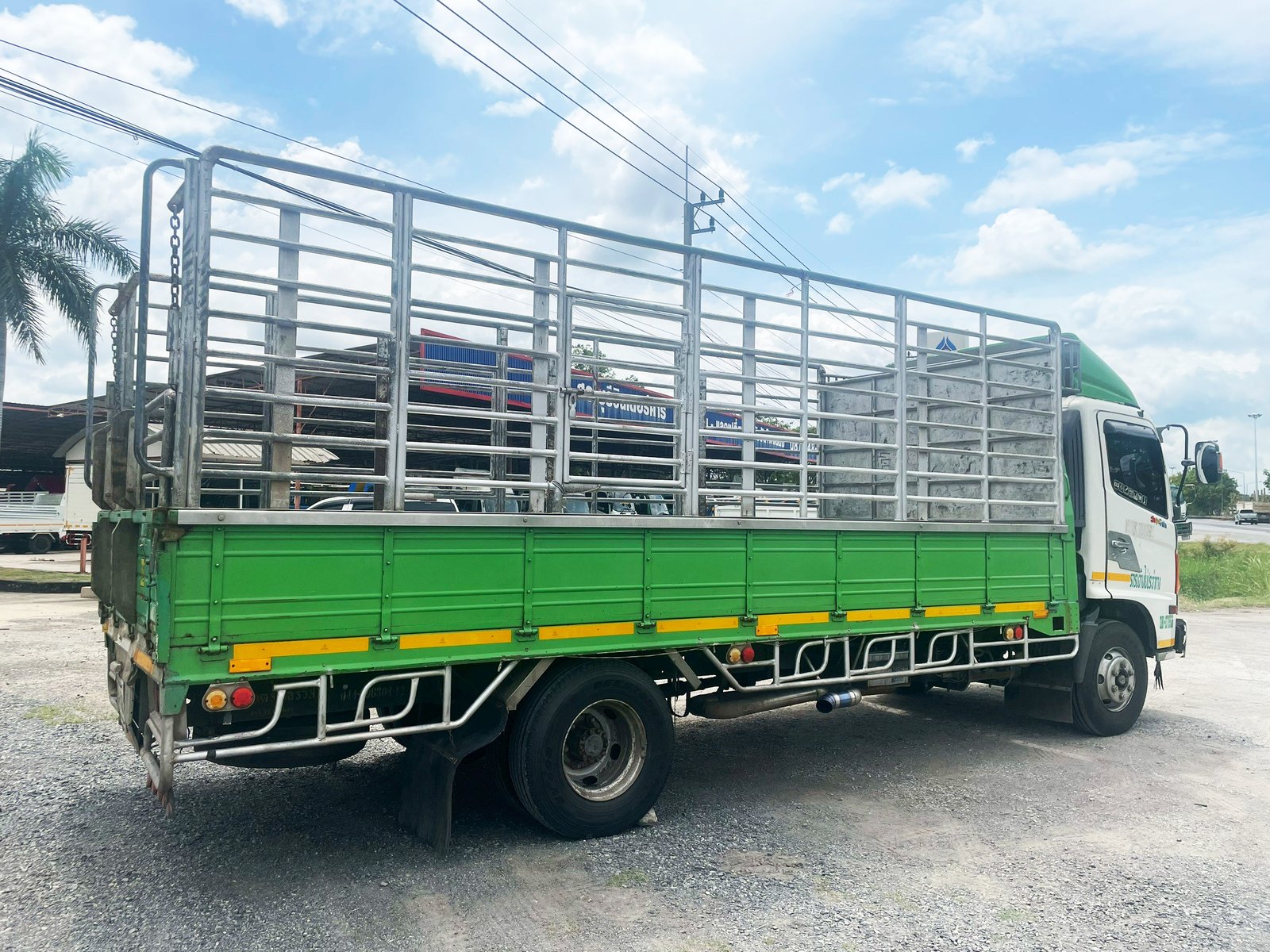 6 ล้อ คอก เขียวรับทรัพย์ มาแล้วครับ HINO FG9J 175 แรง ปี 54 6 ล้อ คอก เขียวรับทรัพย์ มาแล้วครับ HINO FG9J 175 แรง ปี 54