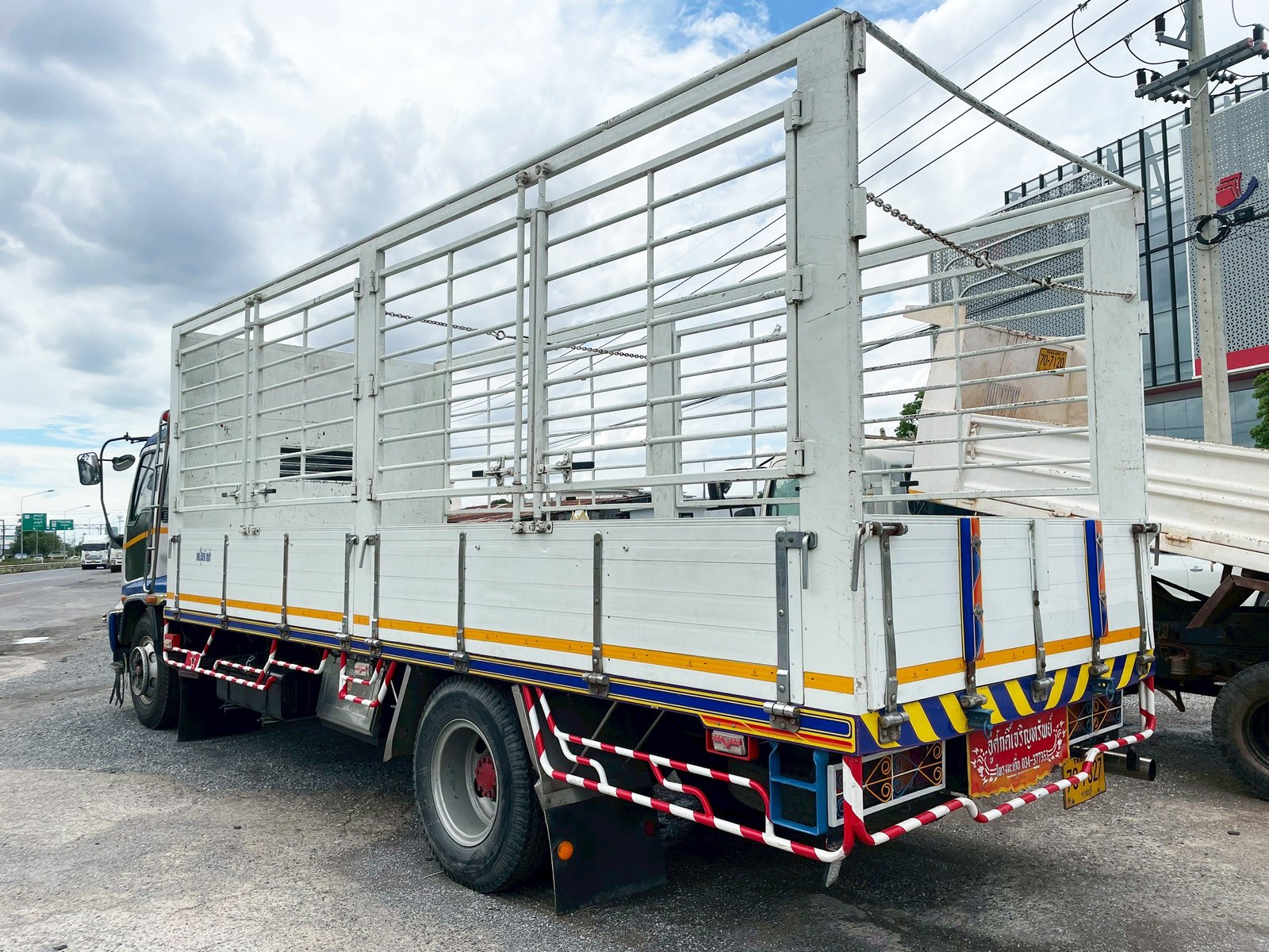 6 ล้อ คอก มาอีกคัน 🚛 ISUZU FTR33 195 แรง ปี 44 6 ล้อ คอก มาอีกคัน 🚛 ISUZU FTR33 195 แรง ปี 44