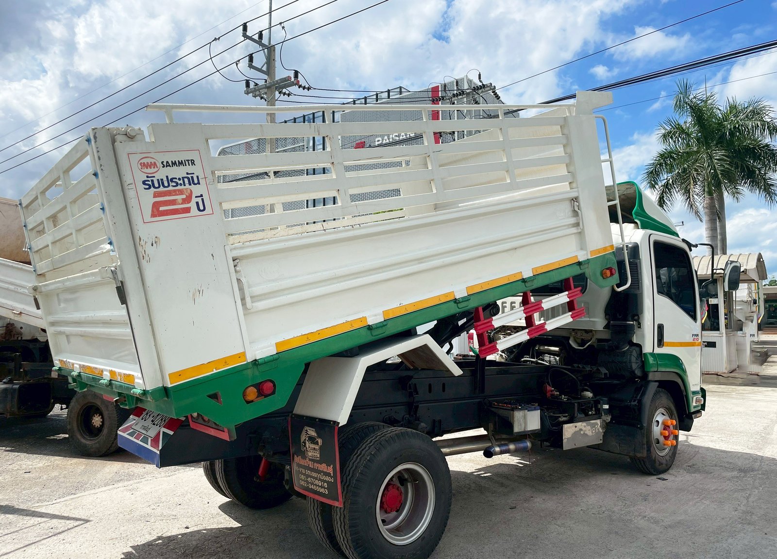 6 ล้อ ดั้ม เขียวเหนี่ยวทรัพย์ มาแล้ว 🚛 ISUZU FRR90 210 แรง ปี 52 6 ล้อ ดั้ม เขียวเหนี่ยวทรัพย์ มาแล้ว 🚛 ISUZU FRR90 210 แรง ปี 52