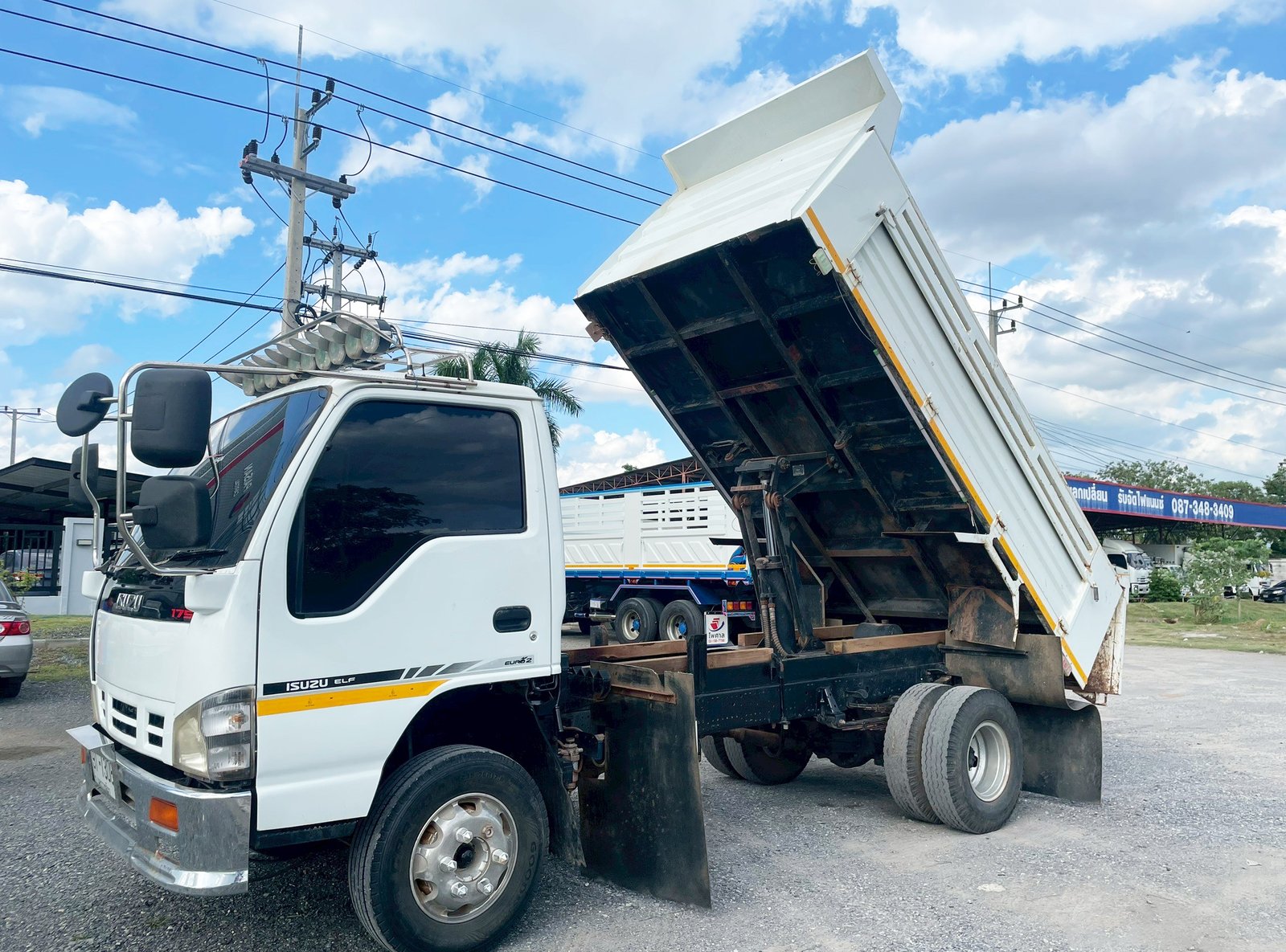 6 ล้อ ดั้มขาว มาอีกคันครับ 🚛 ISUZU NQR 175 แรง ปี 50 6 ล้อ ดั้มขาว มาอีกคันครับ 🚛 ISUZU NQR 175 แรง ปี 50