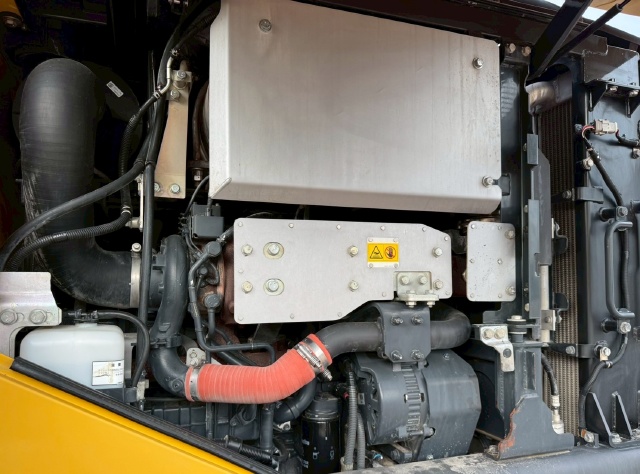 ขายรถตักล้อยาง KOMATSU WA320-8 ปี 2019 พร้อมใช้ มีVDOการทำงานครับ