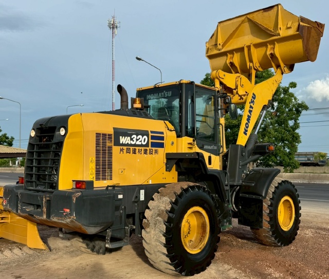 ขายรถตักล้อยาง KOMATSU WA320-8 ปี 2019 พร้อมใช้ มีVDOการทำงานครับ