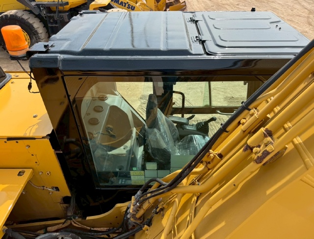ขายรถขุด CAT 320E ปี 2016 พร้อมใช้ มีVDOการทำงานครับ