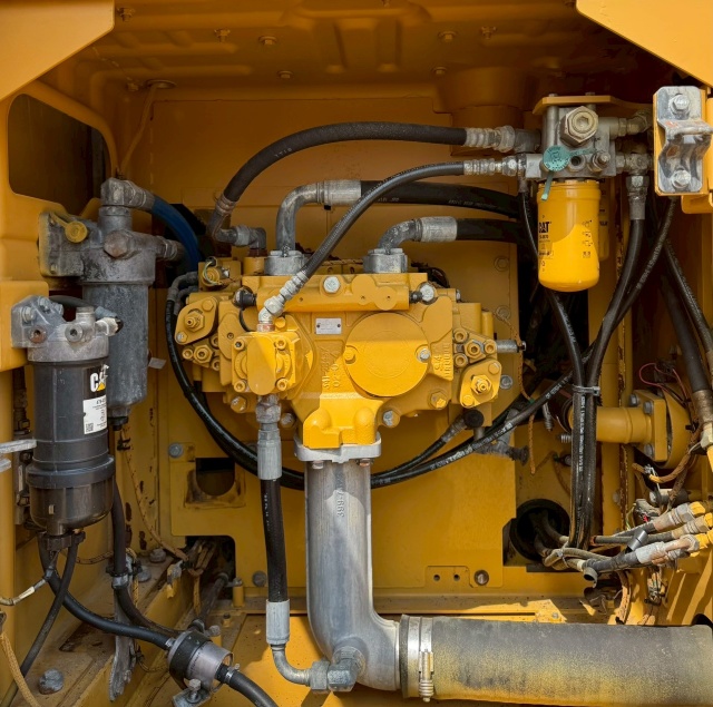 ขายรถขุด CAT 320E ปี 2016 พร้อมใช้ มีVDOการทำงานครับ