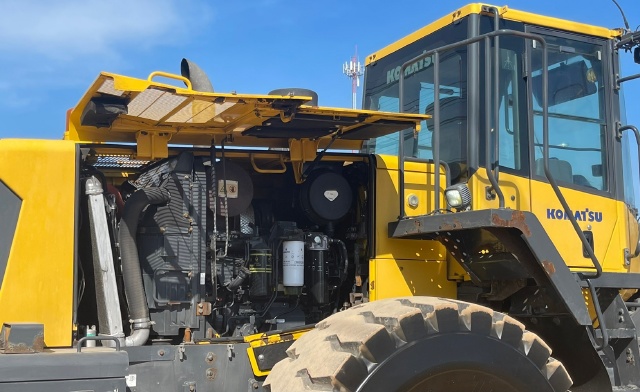 ขายรถตักล้อยาง KOMATSU WA480-6 ปี 2013 นำเข้าจากญี่ปุ่น พร้อมใช้ มีVDOการทำงานครับ