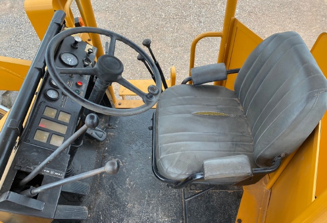 ขายรถตักล้อยาง KOMATSU 530 นำเข้าจากญี่ปุ่น พร้อมใช้ มีVDOการทำงานครับ