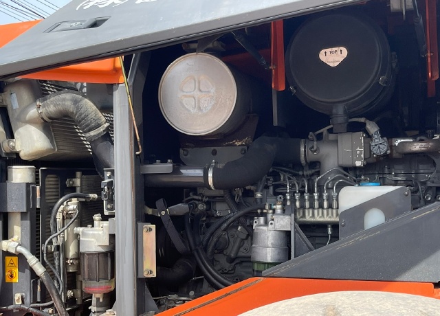 ขายรถตักล้อยาง HITACHI ZW220 นำเข้าจากญี่ปุ่น พร้อมใช้ มีVDOการทำงานครับ