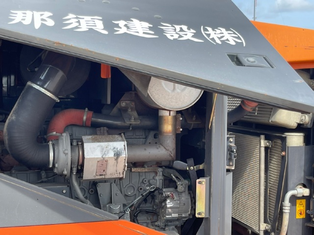 ขายรถตักล้อยาง HITACHI ZW220 นำเข้าจากญี่ปุ่น พร้อมใช้ มีVDOการทำงานครับ